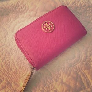 Hot Pink Tory burch change purse