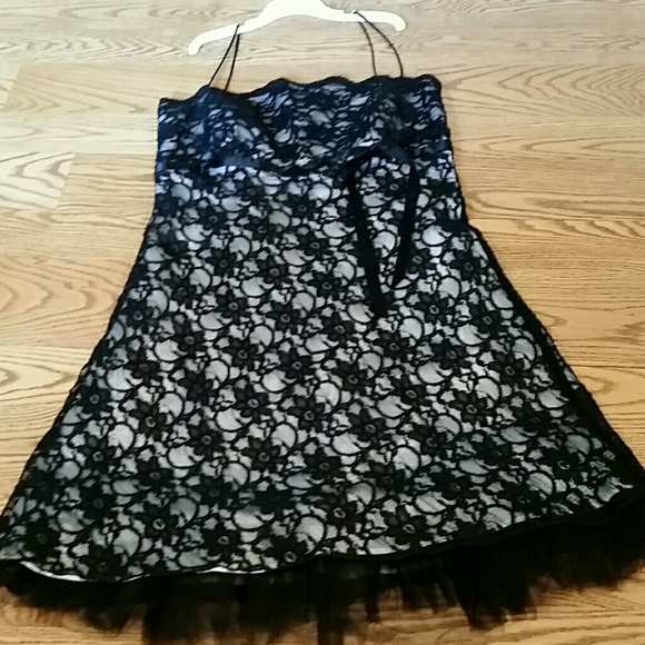 Morgan & Co. Dresses & Skirts - Black lace dress