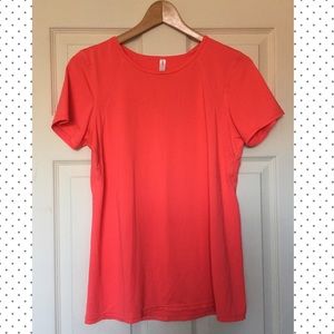 GapFit workout athletic top