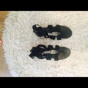 Steve Madden Strapped Sandal