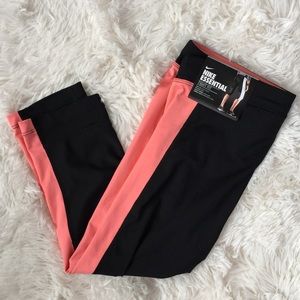 NWT NIKE Duo Toned Capri's