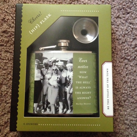 Hip flask with Marilyn Monroe quote