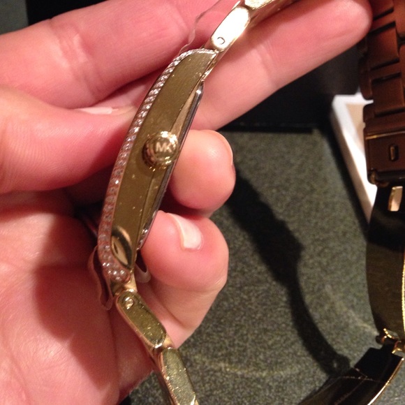 Michael Kors Gold Watch - Picture 3 of 4