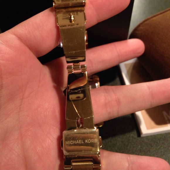 Michael Kors Gold Watch - Picture 4 of 4