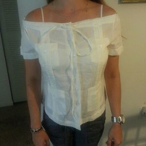Ladies Shoulder Guayabera, Very Sexy. Ivory