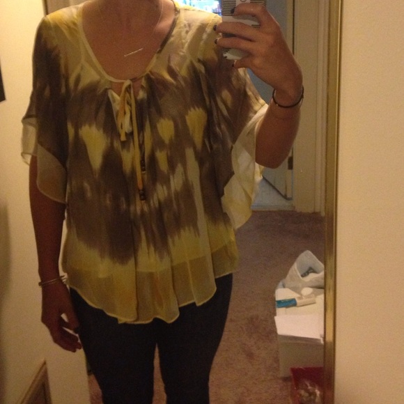 Purple and yellow Liquid top - Picture 3 of 4