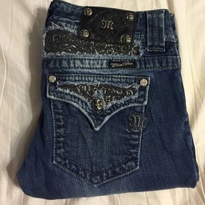 Low rise Miss Me Jeans