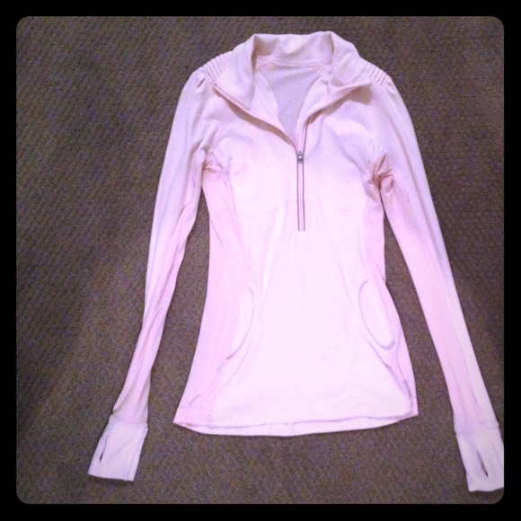 Light pink half zip size 4 Lululemon Runner