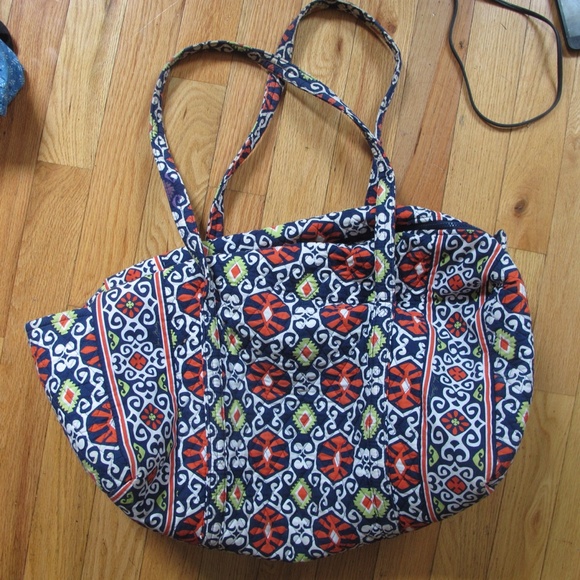 Vera Bradley Handbags - Vera Bradley Geometric Print Large Duffel