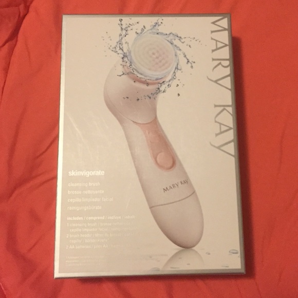 Mary Kay Skinvigorate cleansing brush