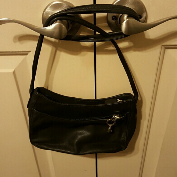 Black leather Fossil purse