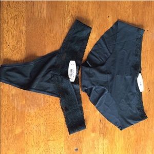 🚨 Bundle (Vera Bradley & 2 VS Undies) 🚨