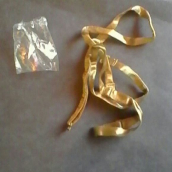 Short dress - Picture 2 of 4