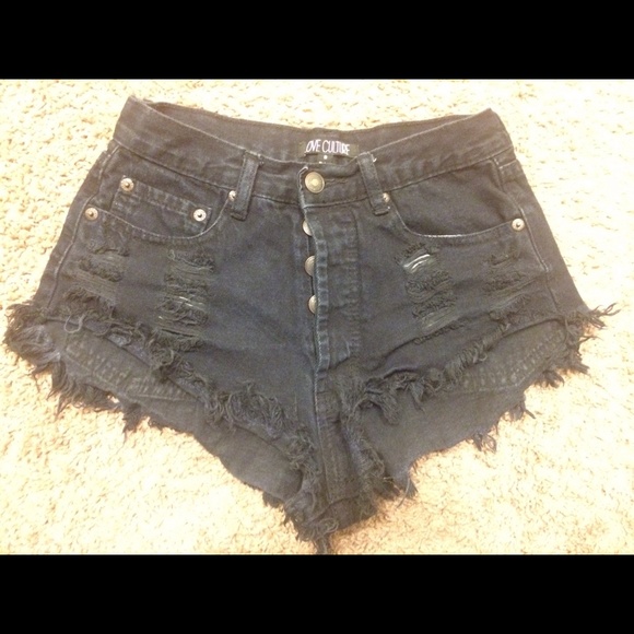 ✂️Destroyed Cutoff Shorts✂️ - Picture 1 of 4
