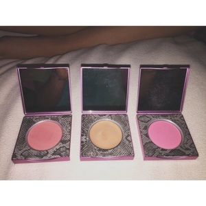 🎀MALLY Blushes and Highlighter🎀