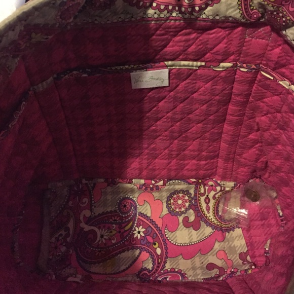 Vera Bradley tote - Picture 2 of 2