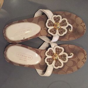 Coach Sherrie Flower Thong Sandal, Size 7