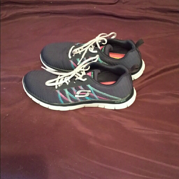 Skechers previously worn