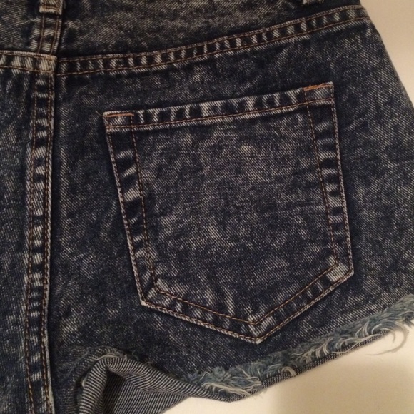 Acid wash shorts, size 27. - Picture 3 of 3