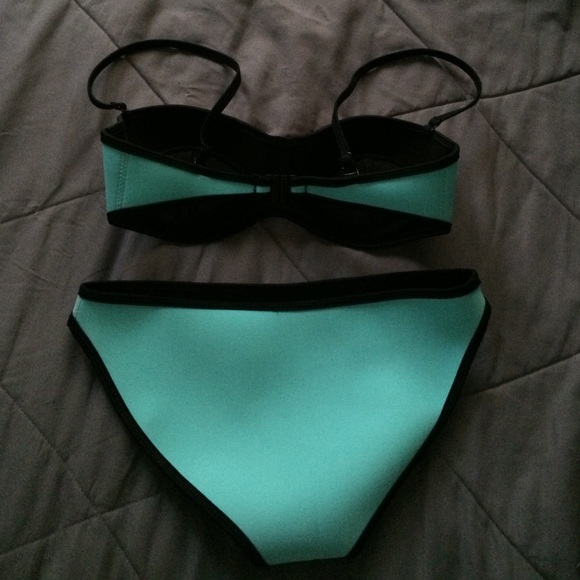Bikini 👙 ☀️ - Picture 3 of 4