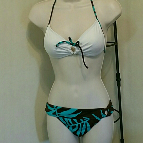 2 piece bathing suit. never used. - Picture 1 of 2