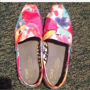 Floral toms