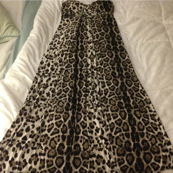 PENDING TRADE Leopard Maxi Dress size 8