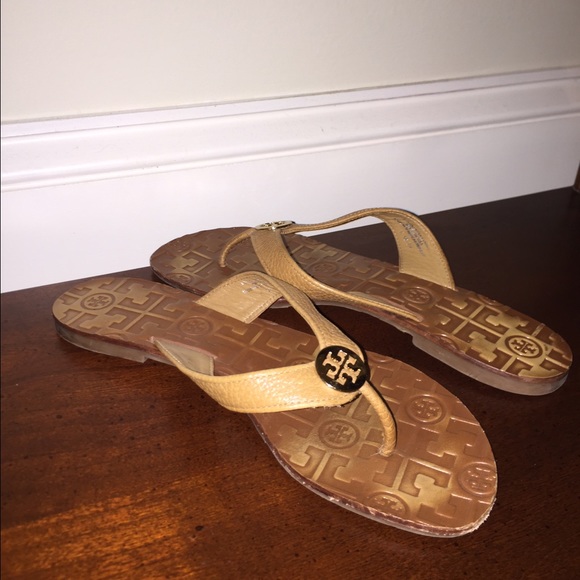 Authentic Tory Burch Thora Flip Flop in Tan