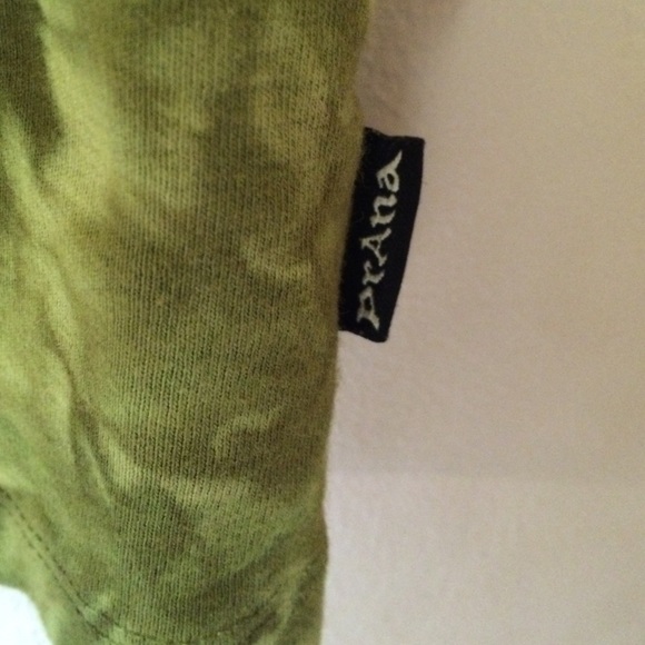 Green prAna Tee Size S - Picture 2 of 3