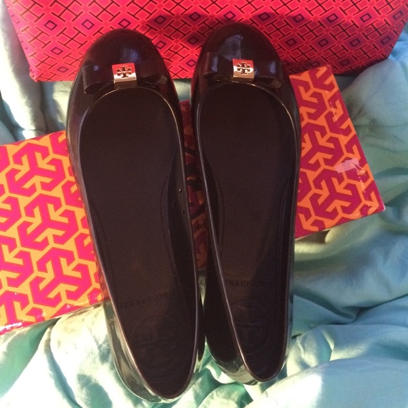 Authentic Tory Burch Jelly Flats