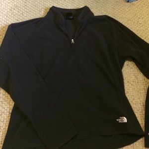 Black north face pullover