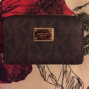 Michael Kors Wallet/phone case