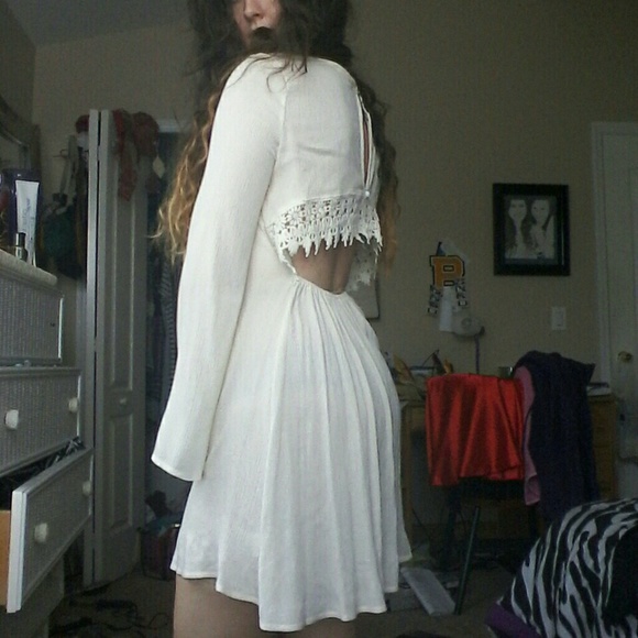 NEVER WORN Tan Crochet-Back Dress NWOT - Picture 3 of 3