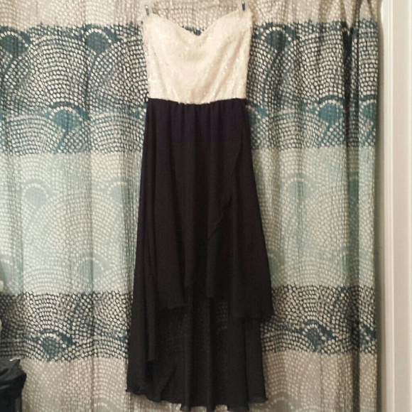 Beautiful  Black & White  Sequence Dress! New!!!