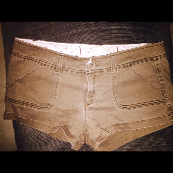 Hollister Brown shorts