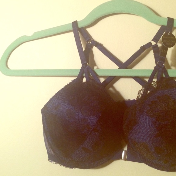 💋 VS BOMBSHELL 💋