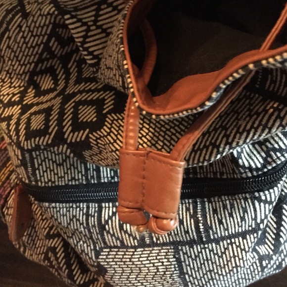 Aztec print tiger back pack - Picture 2 of 4