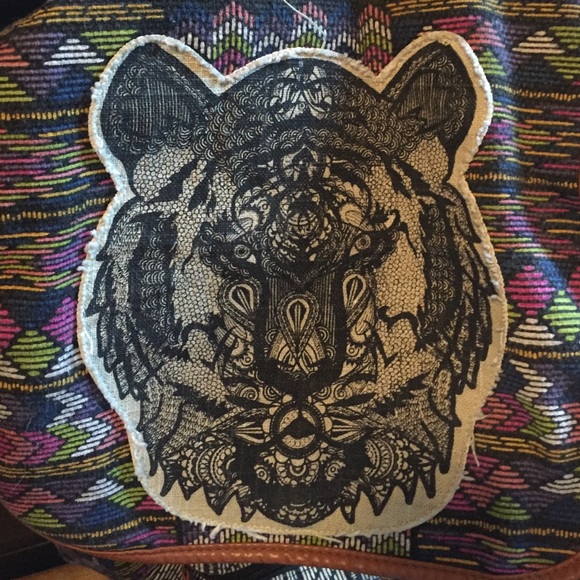 Aztec print tiger back pack - Picture 3 of 4