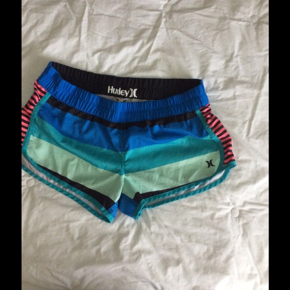 Hurley shorts