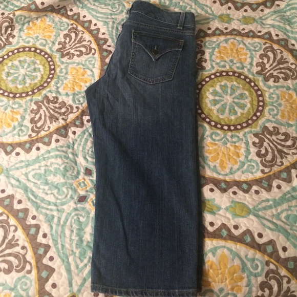 GAP Capris💕