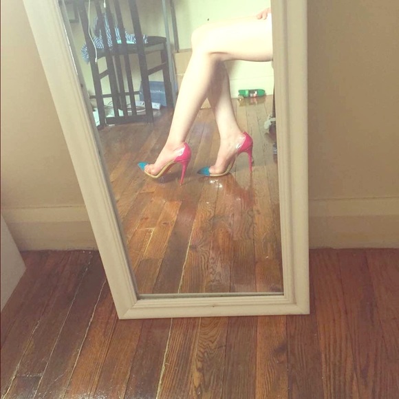 christian louboutin pump tri-color patent