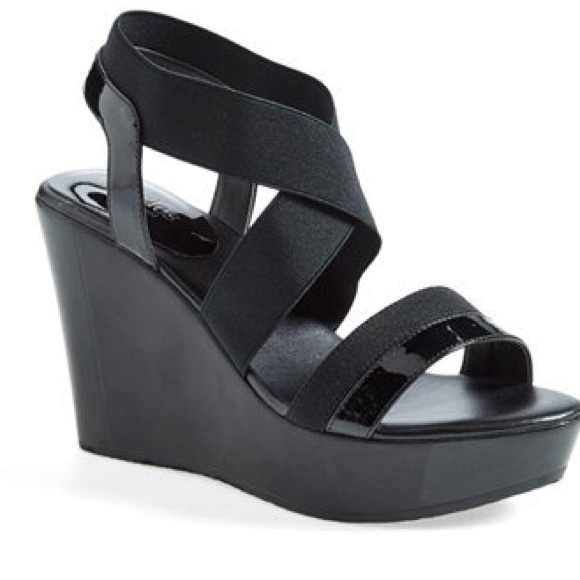 Charles by Charles David Elastic Black Wedges