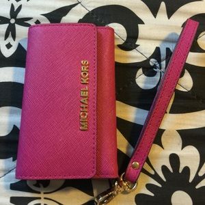 Michael Kors Phone Wristlet Leather