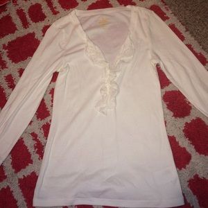 Quarter length sleeve top