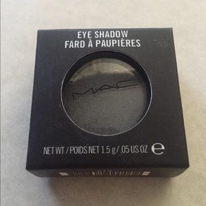 MAC TELEGRAPHIC EYE SHADOW