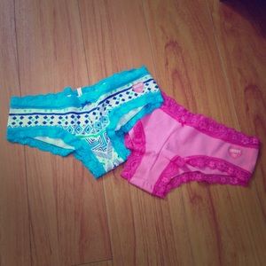 ✨NWT VS Pink Hipster Lace Panties💕✨