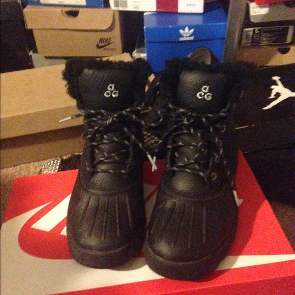 Nike ACG boots - Picture 2 of 3