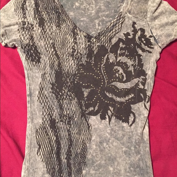 Shirt - Picture 1 of 2