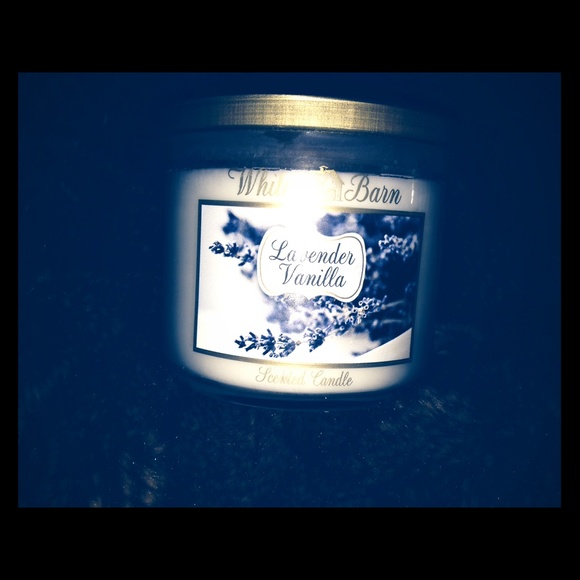 White Barn Lavender Vanilla xlg 14.5 oz candle!!!