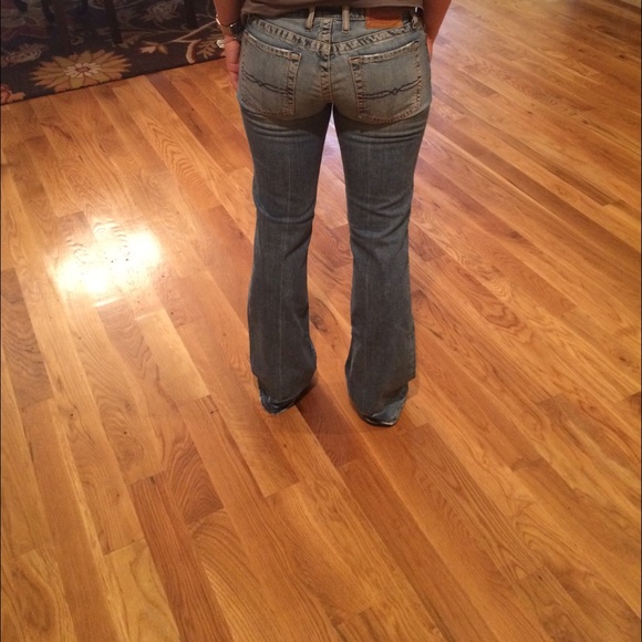 **NWOT LUCKY BRAND DESIGNER JEANS**